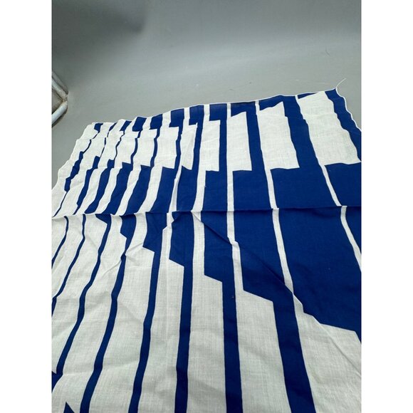 Vintage Blue & White Geometric Pattern Textile Fabric cotton square sheer READ - Picture 5 of 7